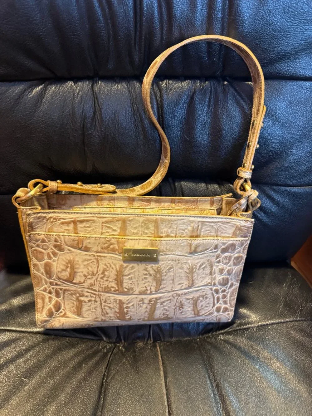 Vintage Brahmin Medium Christine (?) Champagne Orinoco Shoulder Bag
